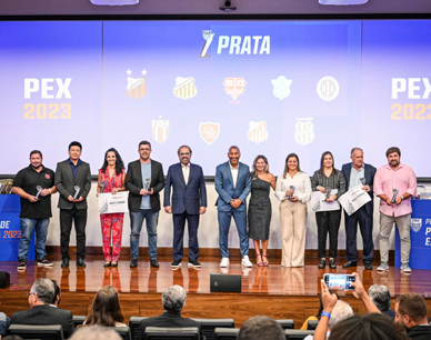 鲁能巴西体育足球俱乐部荣获2023年圣保罗足球协会卓越计划银牌奖