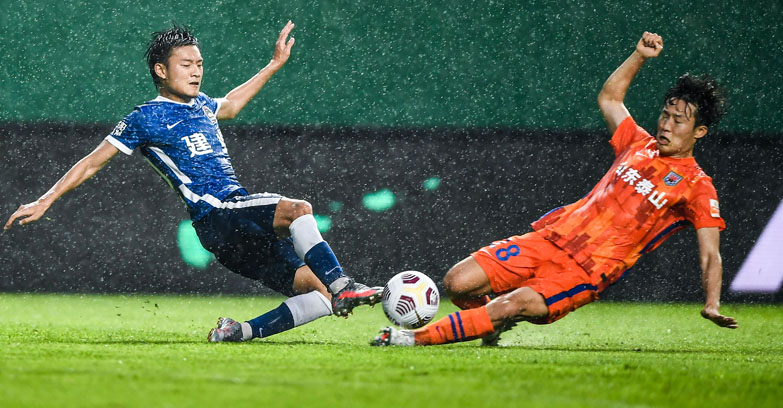 孙准浩进球，泰山队1:1河南嵩山龙门